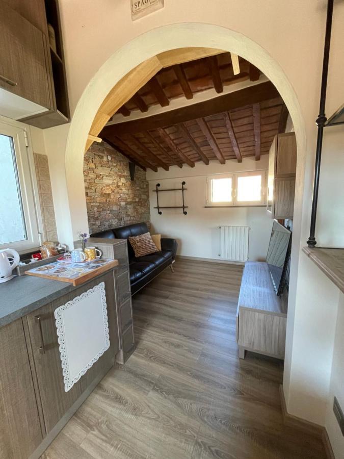 Ferienwohnung Il Cappellaio Matto Livorno Exterior foto