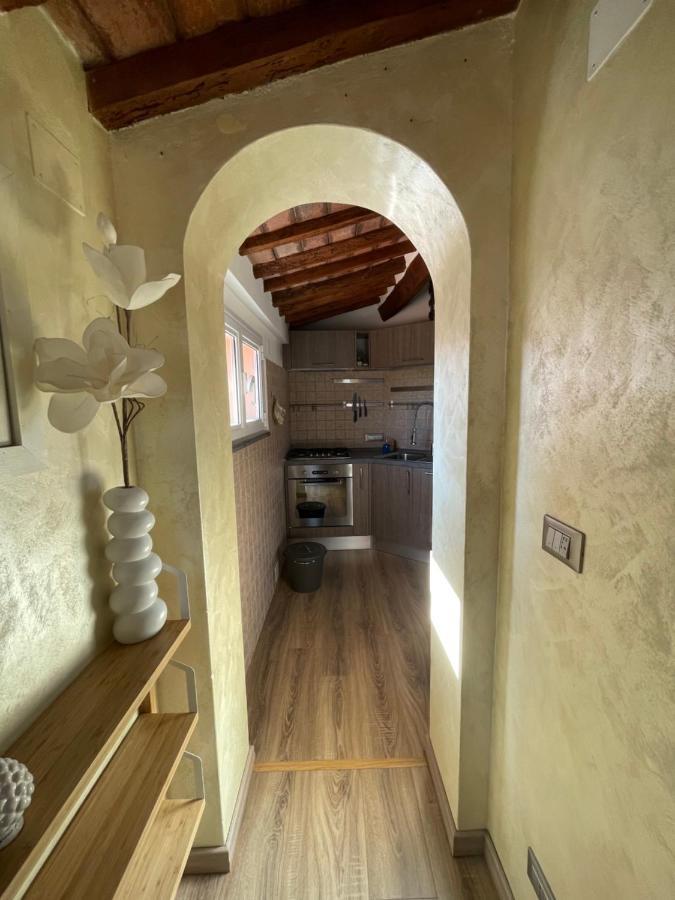 Ferienwohnung Il Cappellaio Matto Livorno Exterior foto
